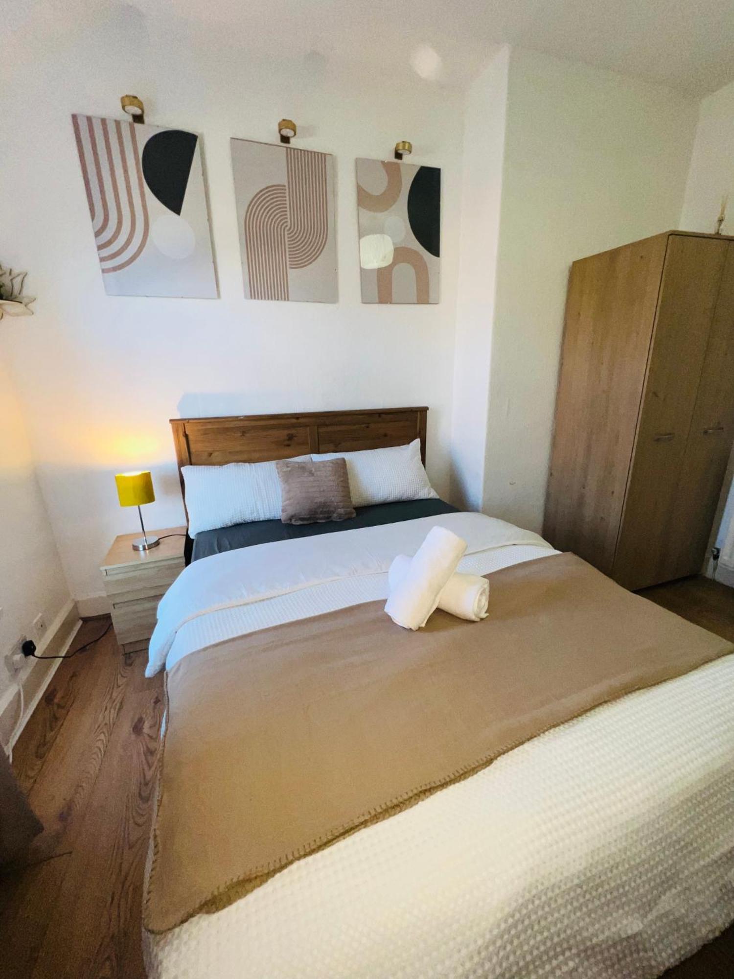 Adorable Double Room Middlesbrough Luaran gambar