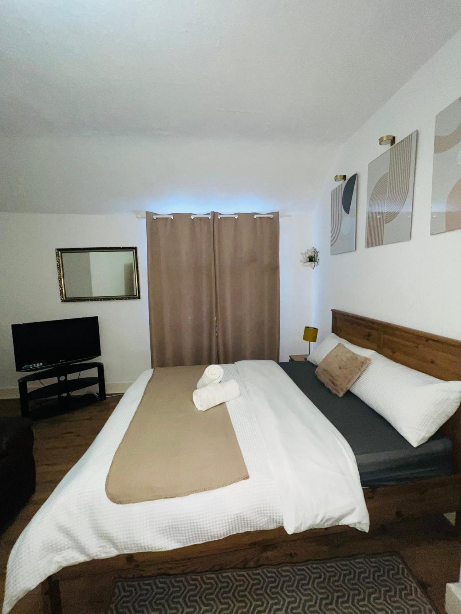 Adorable Double Room Middlesbrough Luaran gambar